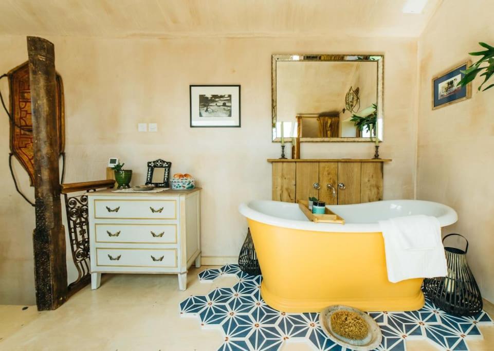 Romantic Country Annex With Views - 10 Min To Bath Cold Ashton Zewnętrze zdjęcie