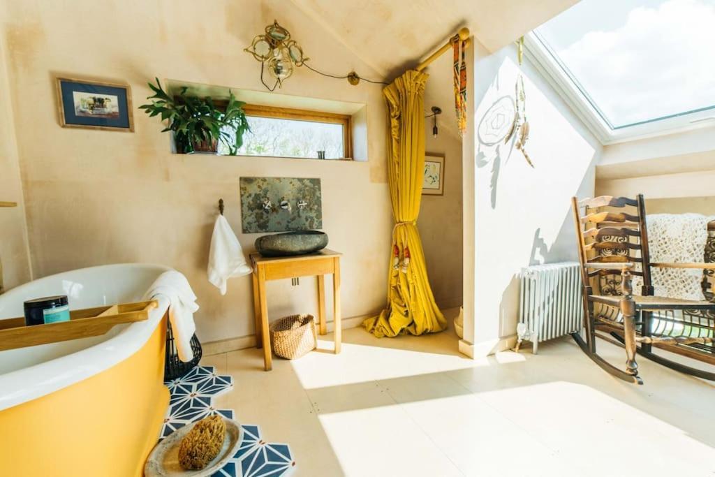 Romantic Country Annex With Views - 10 Min To Bath Cold Ashton Zewnętrze zdjęcie